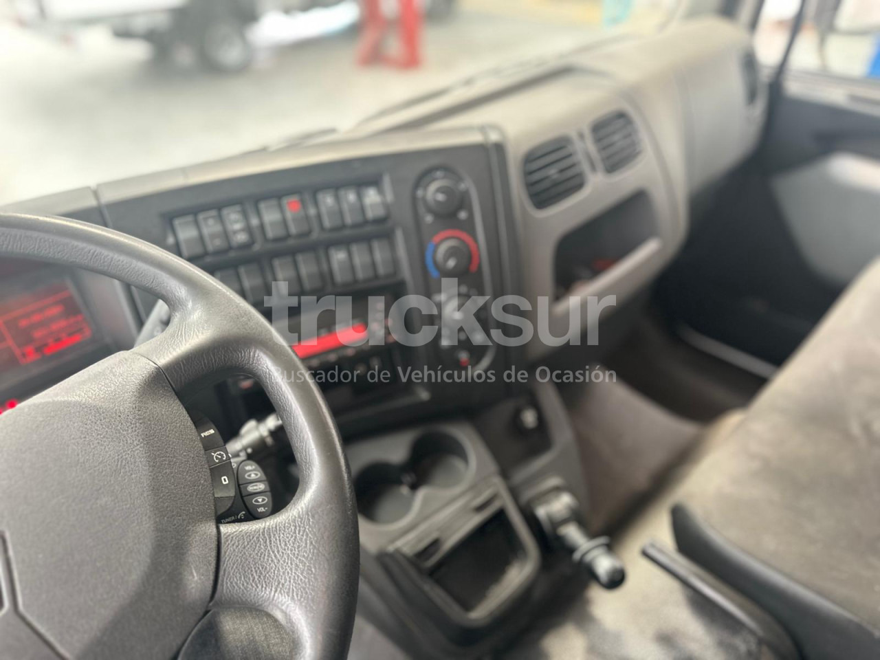 Zakup RENAULT D 12.210 RENAULT D 12.210: slika Zakup RENAULT D 12.210 RENAULT D 12.210