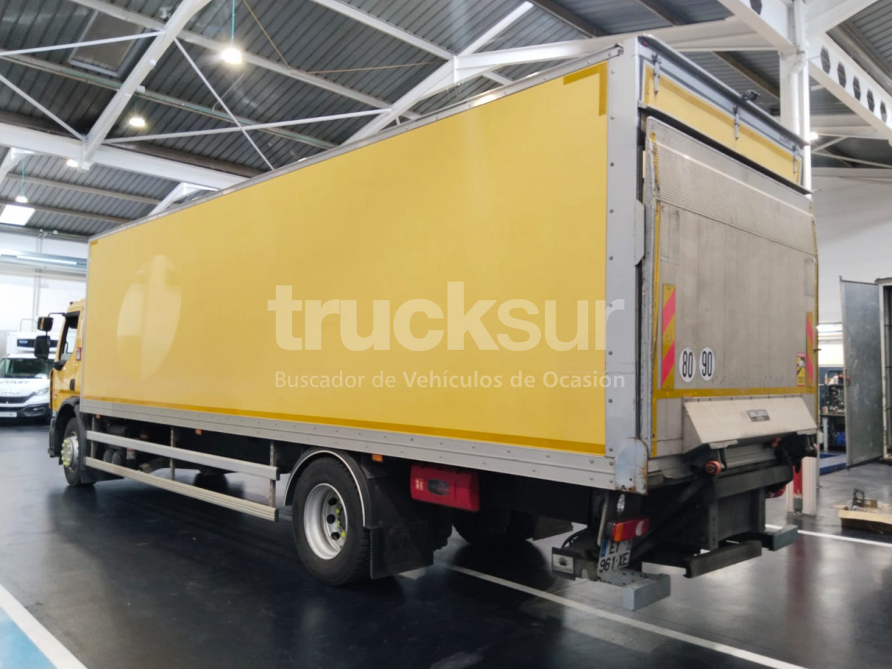 RENAULT D280.18 - Kamion sandučar: slika RENAULT D280.18 - Kamion sandučar RENAULT D280.18 - Kamion sandučar: slika RENAULT D280.18 - Kamion sandučar