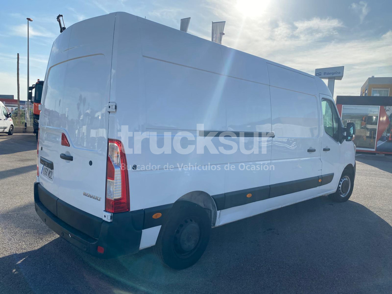 RENAULT MASTER 150.35 - Dostavno vozilo sa zatvorenim sandukom: slika RENAULT MASTER 150.35 - Dostavno vozilo sa zatvorenim sandukom RENAULT MASTER 150.35 - Dostavno vozilo sa zatvorenim sandukom: slika RENAULT MASTER 150.35 - Dostavno vozilo sa zatvorenim sandukom