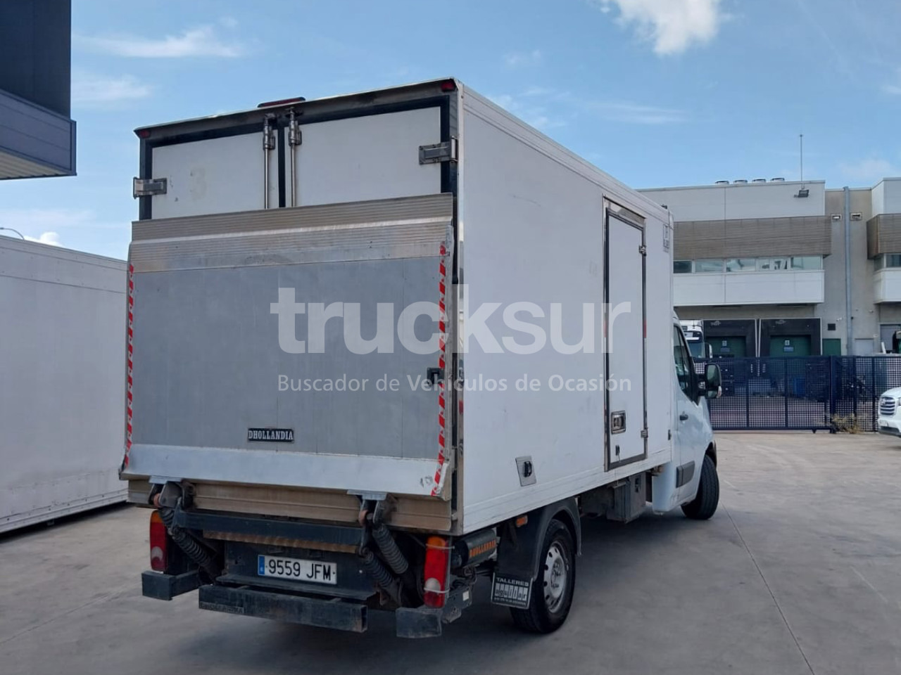 RENAULT MASTER 165.35 P/E - Dostavno vozilo sa zatvorenim sandukom: slika RENAULT MASTER 165.35 P/E - Dostavno vozilo sa zatvorenim sandukom RENAULT MASTER 165.35 P/E - Dostavno vozilo sa zatvorenim sandukom: slika RENAULT MASTER 165.35 P/E - Dostavno vozilo sa zatvorenim sandukom