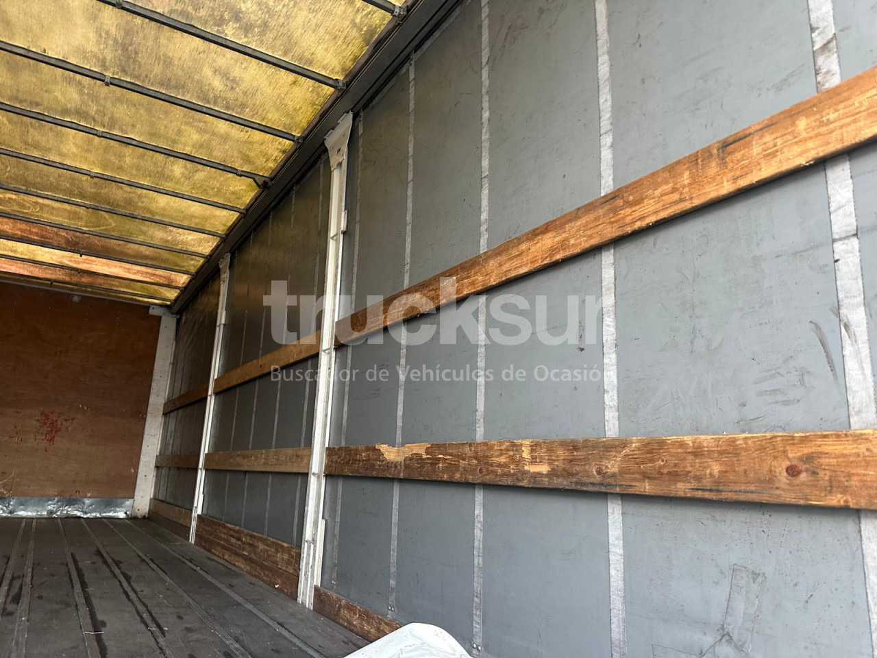 Kamion s ceradom SCANIA P280.26 ejes 6x2*4: slika Kamion s ceradom SCANIA P280.26 ejes 6x2*4 Kamion s ceradom SCANIA P280.26 ejes 6x2*4: slika Kamion s ceradom SCANIA P280.26 ejes 6x2*4