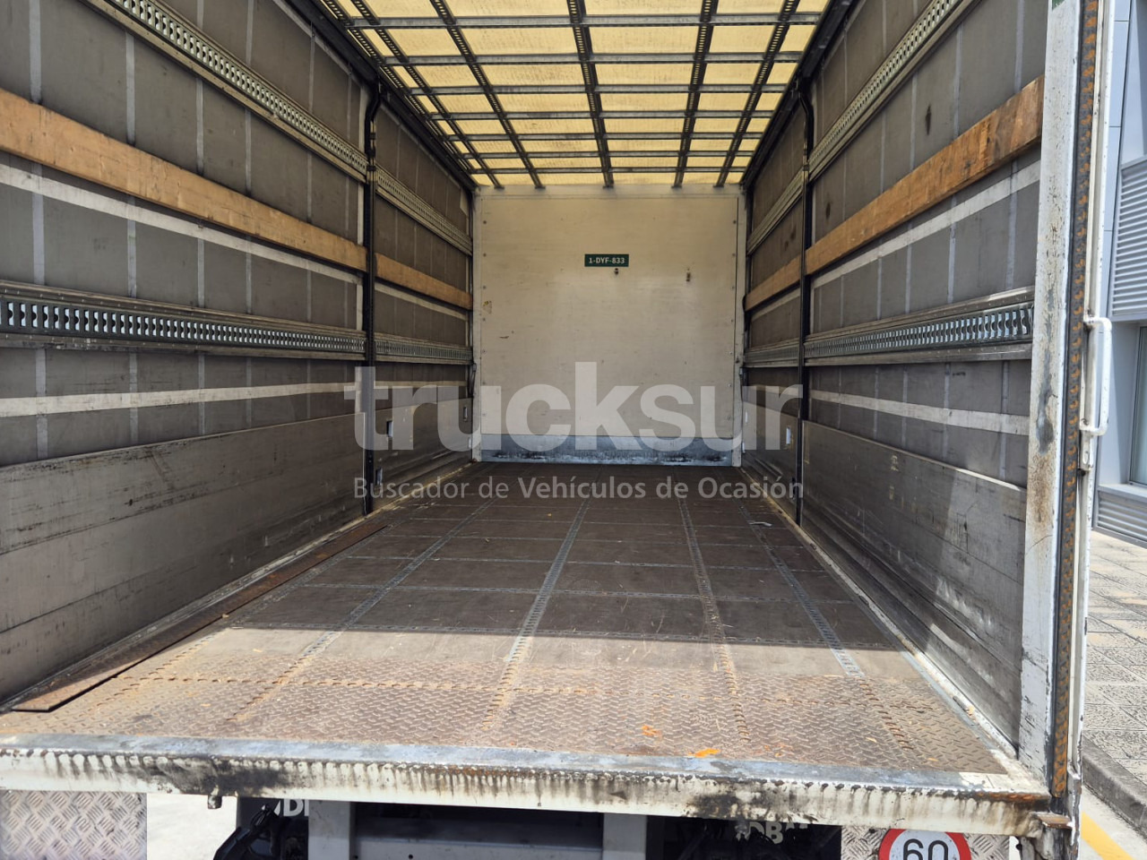 Kamion s ceradom SCANIA P320: slika Kamion s ceradom SCANIA P320 Kamion s ceradom SCANIA P320: slika Kamion s ceradom SCANIA P320