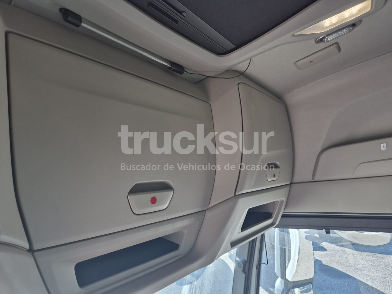 Tegljač IVECO S-WAY AS440S51T/P: slika Tegljač IVECO S-WAY AS440S51T/P