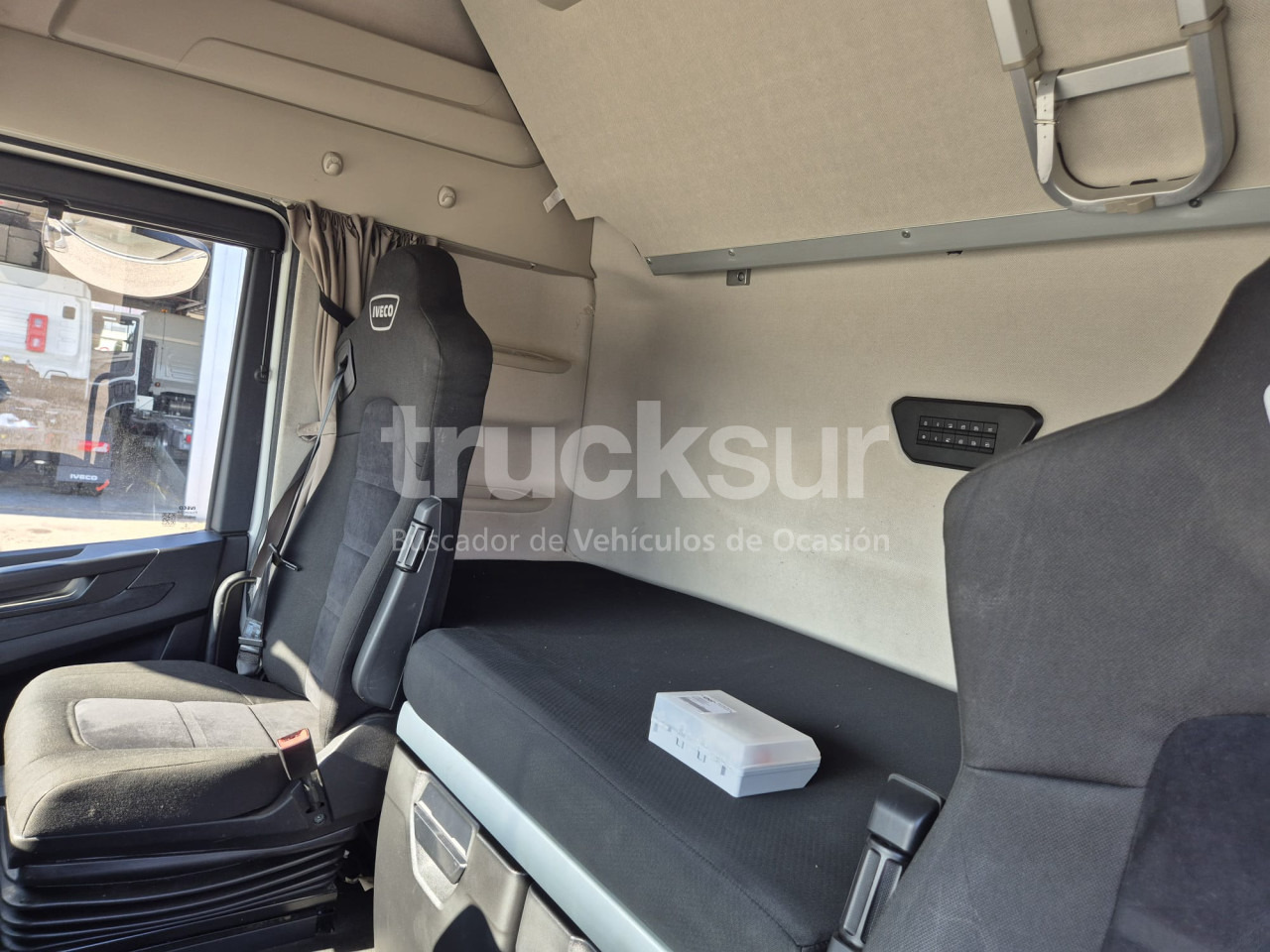Tegljač IVECO S-WAY AS440S51T/P: slika Tegljač IVECO S-WAY AS440S51T/P