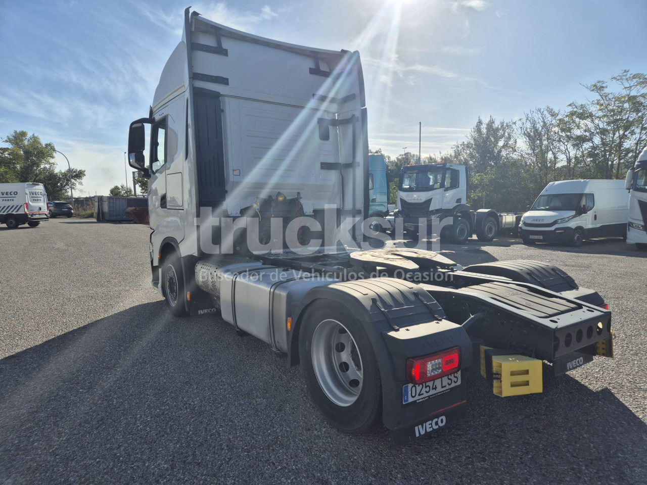 IVECO S-WAY AS440S51T/P - Tegljač: slika IVECO S-WAY AS440S51T/P - Tegljač IVECO S-WAY AS440S51T/P - Tegljač: slika IVECO S-WAY AS440S51T/P - Tegljač