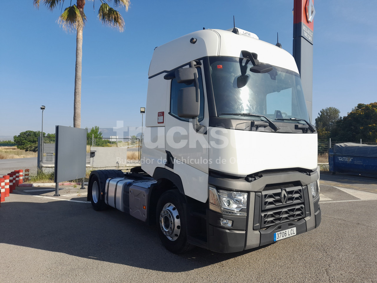 RENAULT T480 SLEEPER CAB - Tegljač: slika RENAULT T480 SLEEPER CAB - Tegljač RENAULT T480 SLEEPER CAB - Tegljač: slika RENAULT T480 SLEEPER CAB - Tegljač