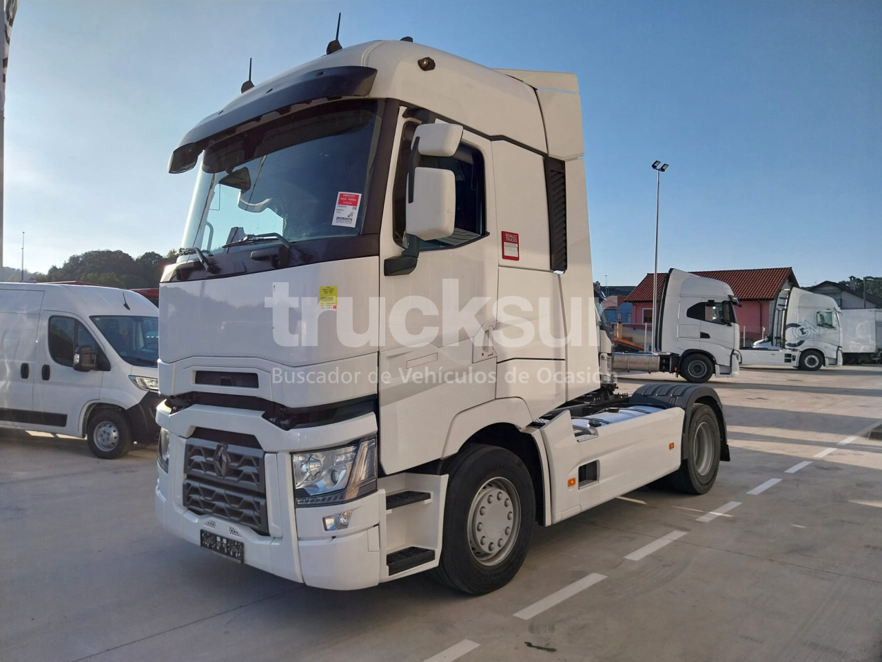 RENAULT T520 HIGH SLEEPER CAB - Tegljač: slika RENAULT T520 HIGH SLEEPER CAB - Tegljač RENAULT T520 HIGH SLEEPER CAB - Tegljač: slika RENAULT T520 HIGH SLEEPER CAB - Tegljač