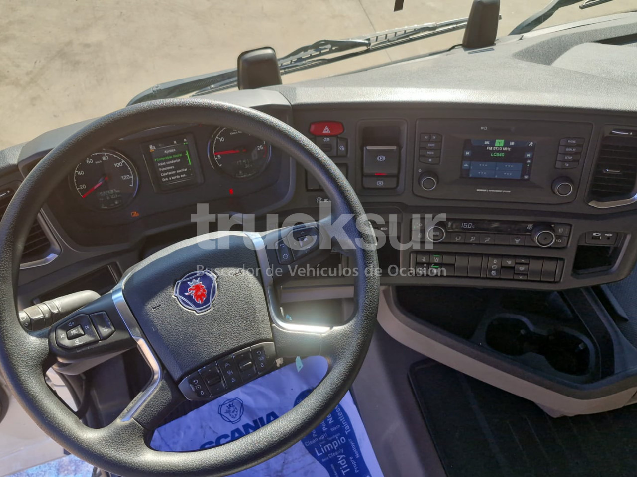 SCANIA R450 - Tegljač: slika SCANIA R450 - Tegljač SCANIA R450 - Tegljač: slika SCANIA R450 - Tegljač