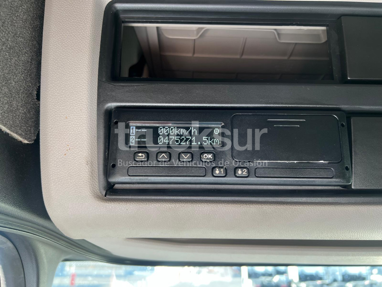 Tegljač SCANIA R450: slika Tegljač SCANIA R450