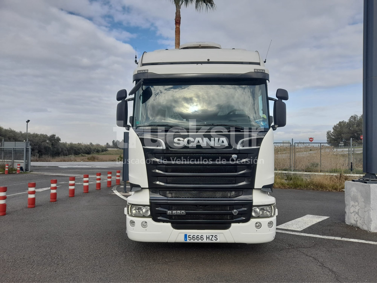 SCANIA R520 - Tegljač: slika SCANIA R520 - Tegljač SCANIA R520 - Tegljač: slika SCANIA R520 - Tegljač