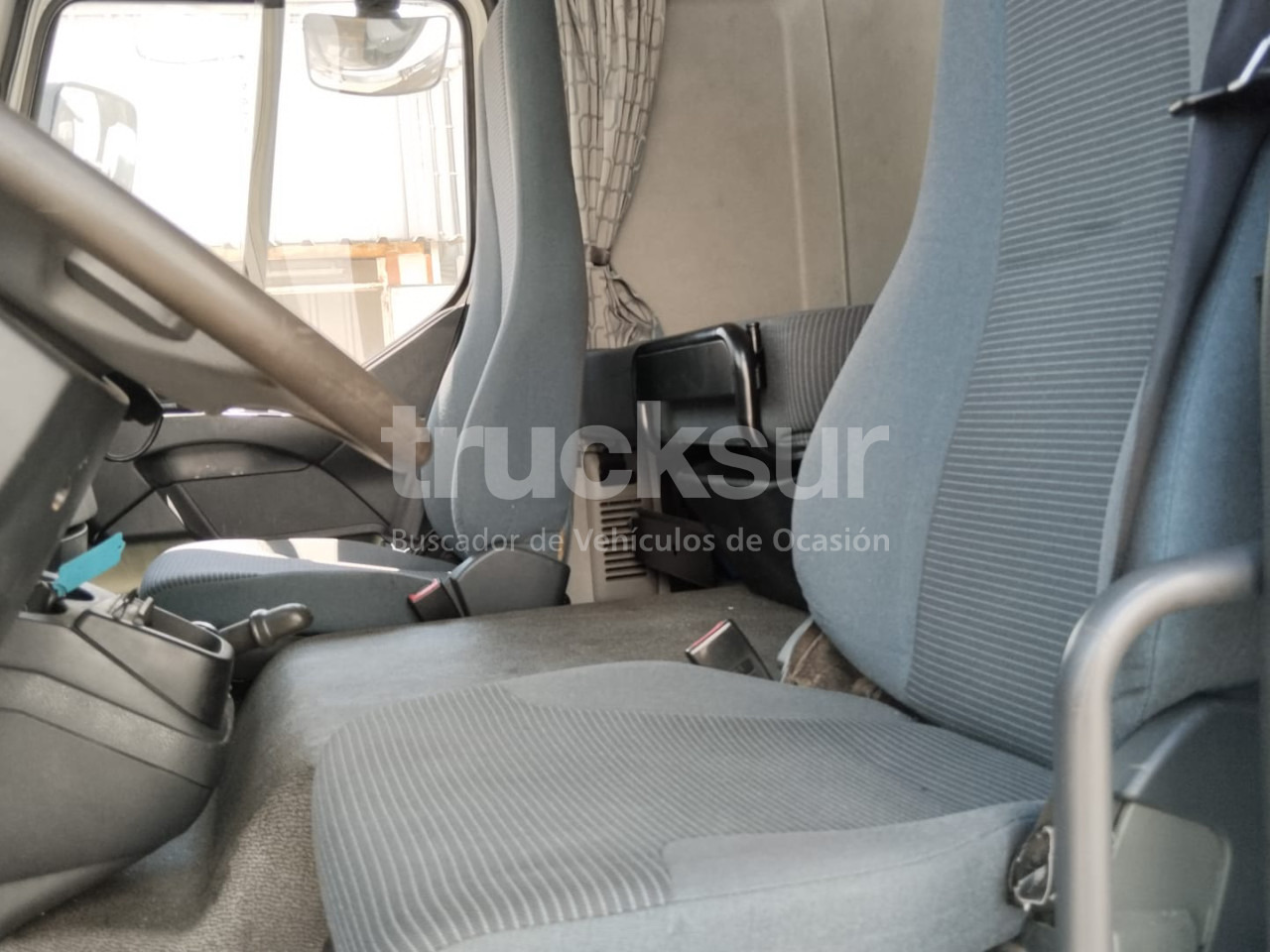 VOLVO FL290 - Kamion hladnjača: slika VOLVO FL290 - Kamion hladnjača VOLVO FL290 - Kamion hladnjača: slika VOLVO FL290 - Kamion hladnjača