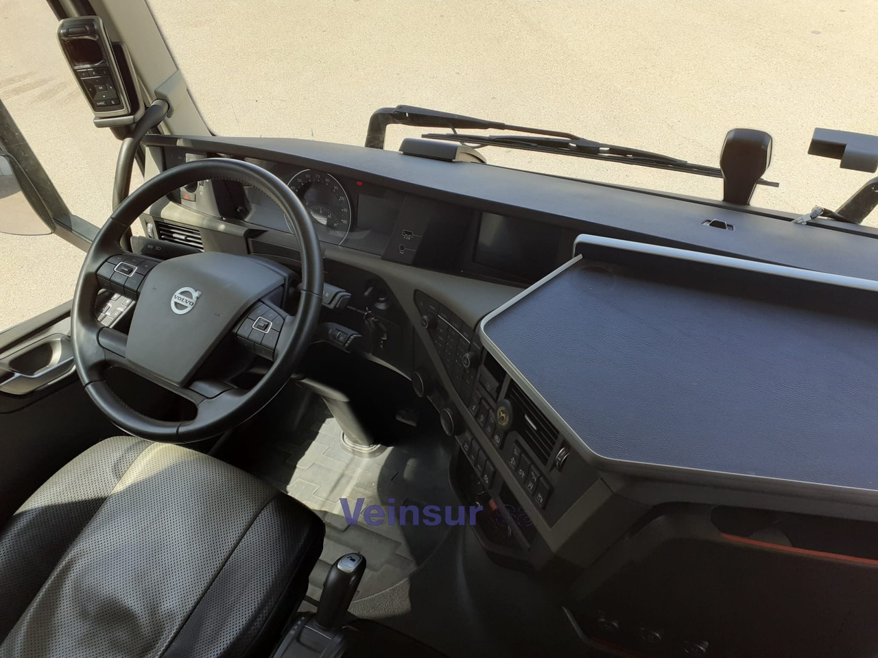 VOLVO FH4 I-SAVE - Kamion: slika VOLVO FH4 I-SAVE - Kamion VOLVO FH4 I-SAVE - Kamion: slika VOLVO FH4 I-SAVE - Kamion