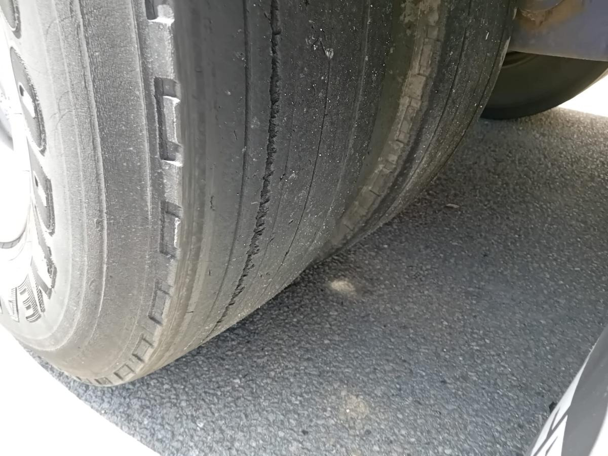 Transporter kontejnera/ Poluprikolica s izmjenjivim sanducima Asca: slika Transporter kontejnera/ Poluprikolica s izmjenjivim sanducima Asca