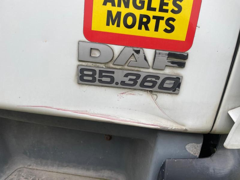 DAF CF 360 - Kamion s otvorenim sandukom: slika DAF CF 360 - Kamion s otvorenim sandukom DAF CF 360 - Kamion s otvorenim sandukom: slika DAF CF 360 - Kamion s otvorenim sandukom