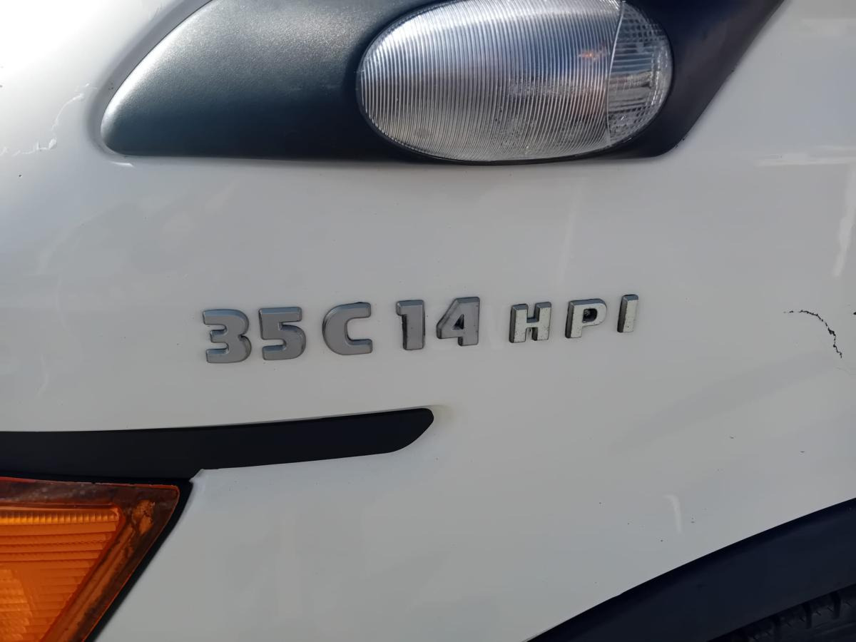 Iveco 35C14HPI - Kamion za vuču: slika Iveco 35C14HPI - Kamion za vuču Iveco 35C14HPI - Kamion za vuču: slika Iveco 35C14HPI - Kamion za vuču
