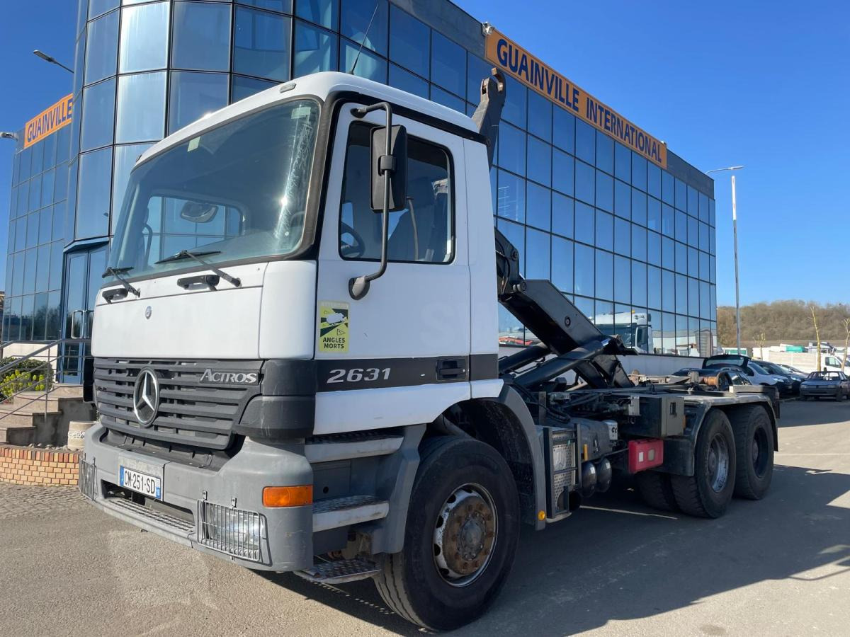 Mercedes Actros 2631 - Kamion s kukastom dizalicom: slika Mercedes Actros 2631 - Kamion s kukastom dizalicom Mercedes Actros 2631 - Kamion s kukastom dizalicom: slika Mercedes Actros 2631 - Kamion s kukastom dizalicom