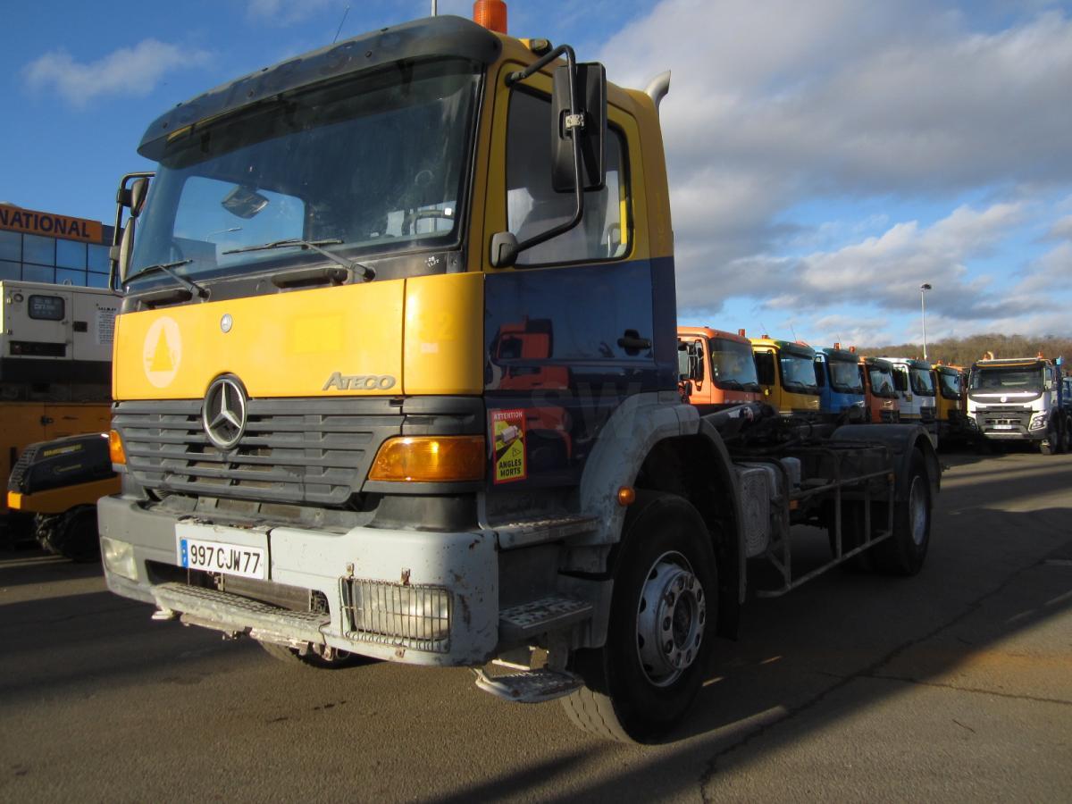 Mercedes Atego 1823 - Kamion s kukastom dizalicom: slika Mercedes Atego 1823 - Kamion s kukastom dizalicom Mercedes Atego 1823 - Kamion s kukastom dizalicom: slika Mercedes Atego 1823 - Kamion s kukastom dizalicom
