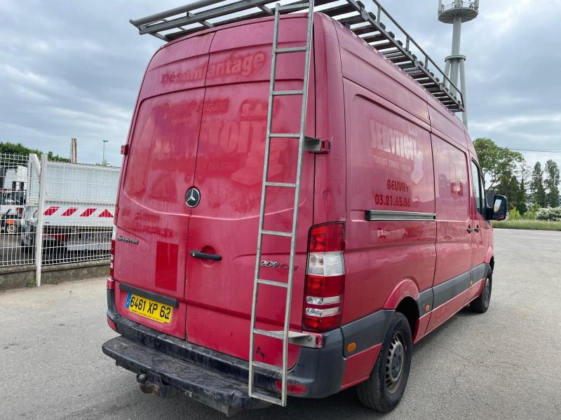 Mercedes Sprinter 209 CDI - Furgon: slika Mercedes Sprinter 209 CDI - Furgon Mercedes Sprinter 209 CDI - Furgon: slika Mercedes Sprinter 209 CDI - Furgon