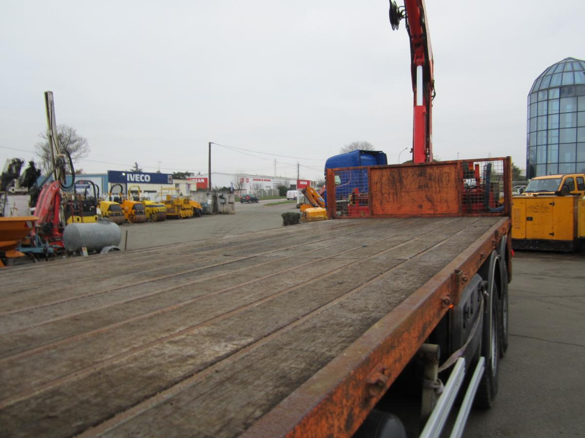 Kamion s otvorenim sandukom Renault Kerax 370 DXI: slika Kamion s otvorenim sandukom Renault Kerax 370 DXI