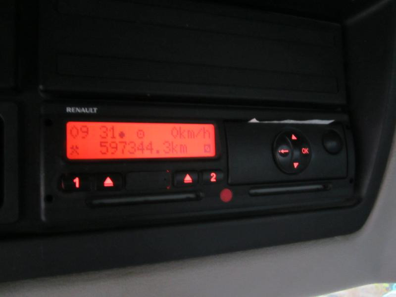 Kamion s otvorenim sandukom Renault Kerax 370 DXI: slika Kamion s otvorenim sandukom Renault Kerax 370 DXI