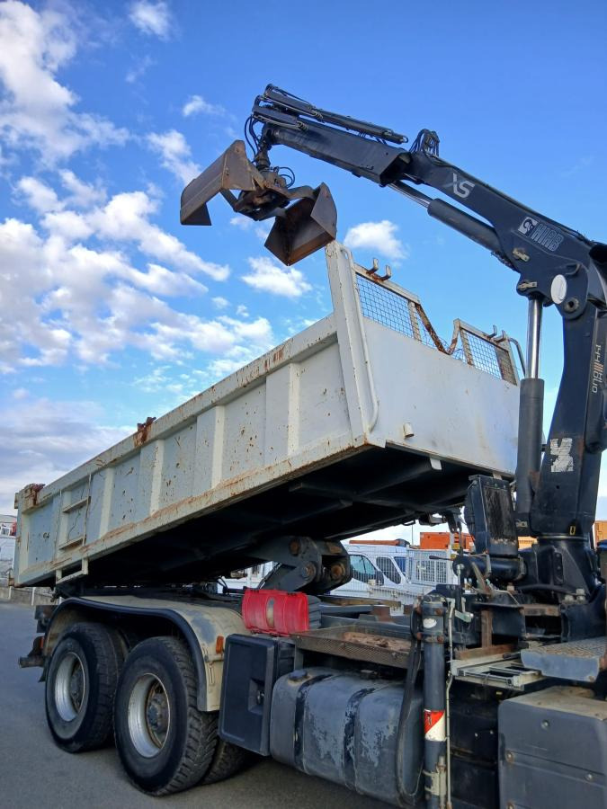Renault Kerax 380 DXI - Kiper, Kamion s kranom: slika Renault Kerax 380 DXI - Kiper, Kamion s kranom Renault Kerax 380 DXI - Kiper, Kamion s kranom: slika Renault Kerax 380 DXI - Kiper, Kamion s kranom