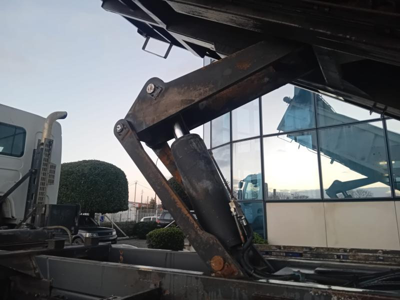 Renault Kerax 410 DXI - Kiper: slika Renault Kerax 410 DXI - Kiper Renault Kerax 410 DXI - Kiper: slika Renault Kerax 410 DXI - Kiper