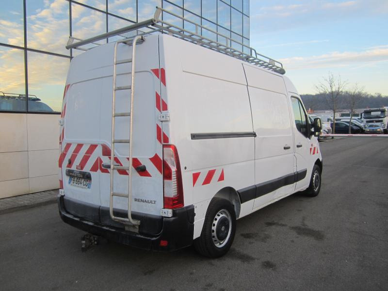 Renault Master 2.3 DCI 125 - Furgon: slika Renault Master 2.3 DCI 125 - Furgon Renault Master 2.3 DCI 125 - Furgon: slika Renault Master 2.3 DCI 125 - Furgon