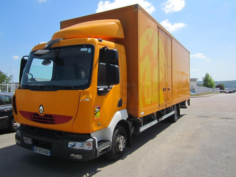 Renault Midlum 220 DXI - Kamion sandučar: slika Renault Midlum 220 DXI - Kamion sandučar Renault Midlum 220 DXI - Kamion sandučar: slika Renault Midlum 220 DXI - Kamion sandučar