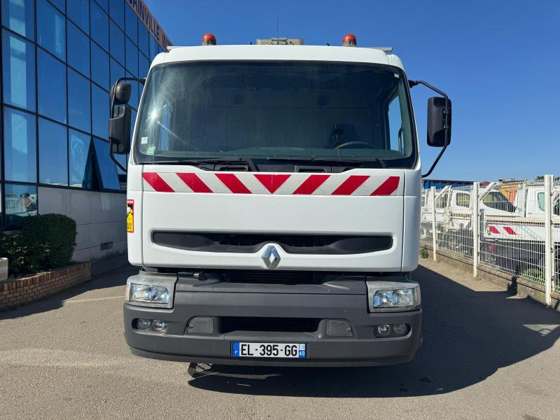 Renault Premium 210 - Kiper: slika Renault Premium 210 - Kiper Renault Premium 210 - Kiper: slika Renault Premium 210 - Kiper