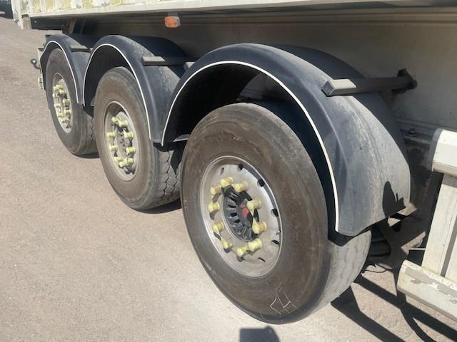 Stas - Kiper poluprikolica: slika Stas - Kiper poluprikolica Stas - Kiper poluprikolica: slika Stas - Kiper poluprikolica