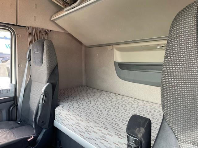 Tegljač DAF XF105 460: slika Tegljač DAF XF105 460 Tegljač DAF XF105 460: slika Tegljač DAF XF105 460