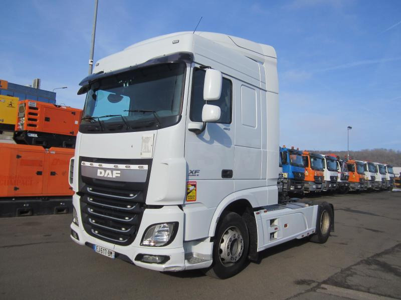 DAF XF105 460 - Tegljač: slika DAF XF105 460 - Tegljač DAF XF105 460 - Tegljač: slika DAF XF105 460 - Tegljač