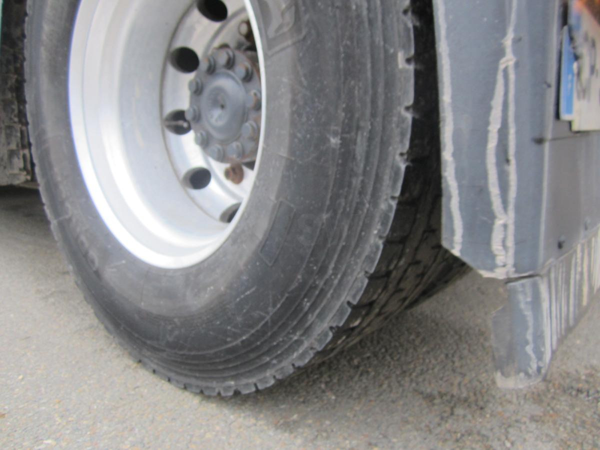 Tegljač Mercedes Actros 1845: slika Tegljač Mercedes Actros 1845 Tegljač Mercedes Actros 1845: slika Tegljač Mercedes Actros 1845