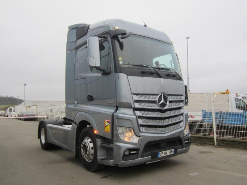 Mercedes Actros 1845 - Tegljač: slika Mercedes Actros 1845 - Tegljač Mercedes Actros 1845 - Tegljač: slika Mercedes Actros 1845 - Tegljač
