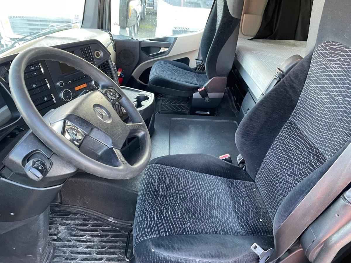 Mercedes Actros 1845 - Tegljač: slika Mercedes Actros 1845 - Tegljač Mercedes Actros 1845 - Tegljač: slika Mercedes Actros 1845 - Tegljač
