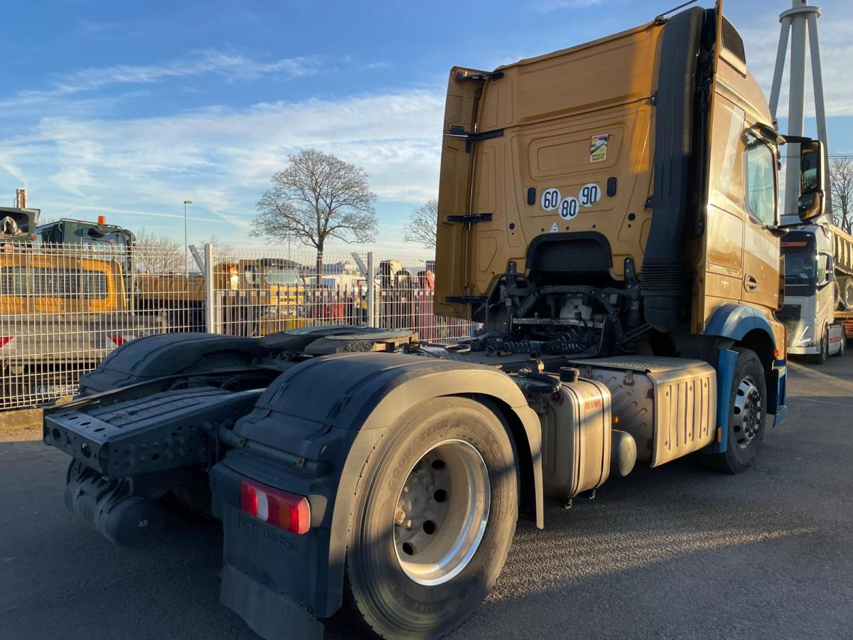 Mercedes Actros 1845 - Tegljač: slika Mercedes Actros 1845 - Tegljač Mercedes Actros 1845 - Tegljač: slika Mercedes Actros 1845 - Tegljač