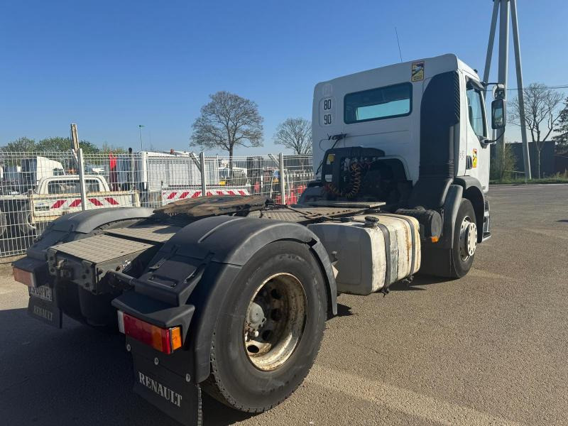 Tegljač Renault Premium 370 DCI: slika Tegljač Renault Premium 370 DCI Tegljač Renault Premium 370 DCI: slika Tegljač Renault Premium 370 DCI