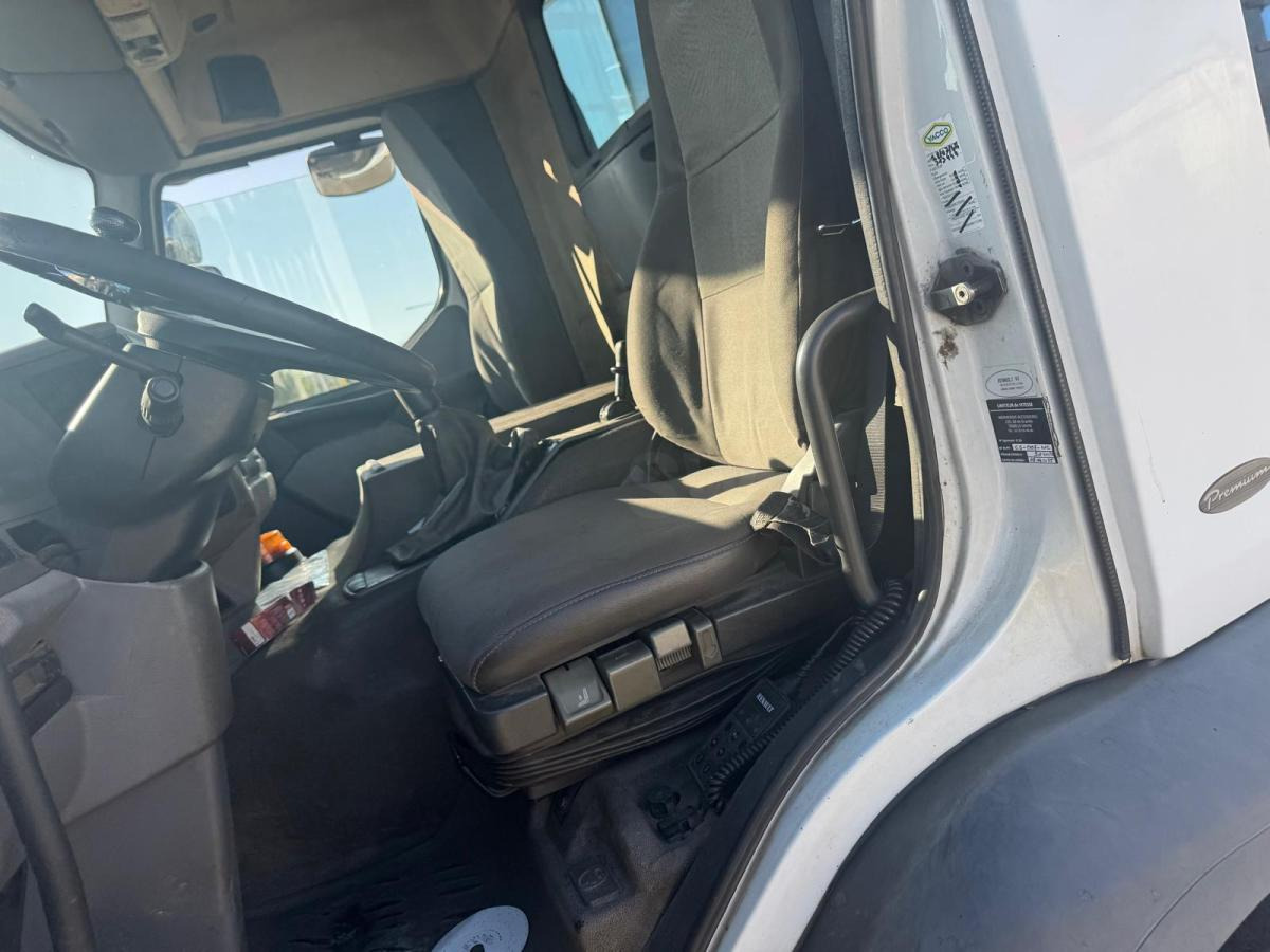 Tegljač Renault Premium 370 DCI: slika Tegljač Renault Premium 370 DCI Tegljač Renault Premium 370 DCI: slika Tegljač Renault Premium 370 DCI