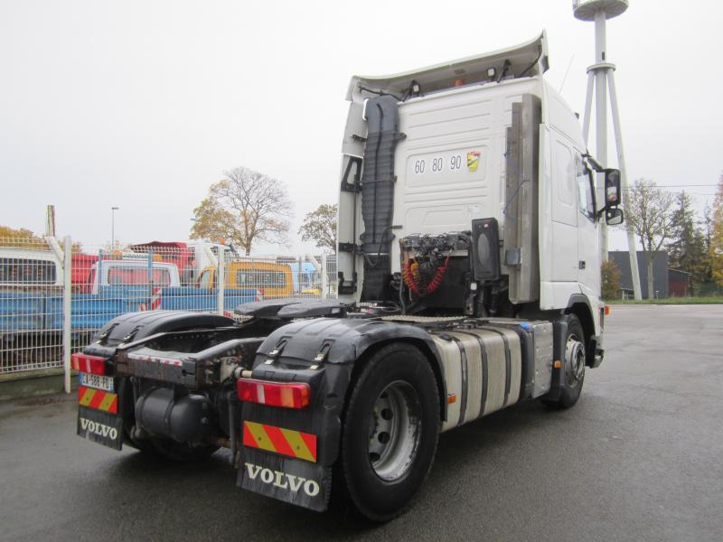 Tegljač Volvo FH 440: slika Tegljač Volvo FH 440