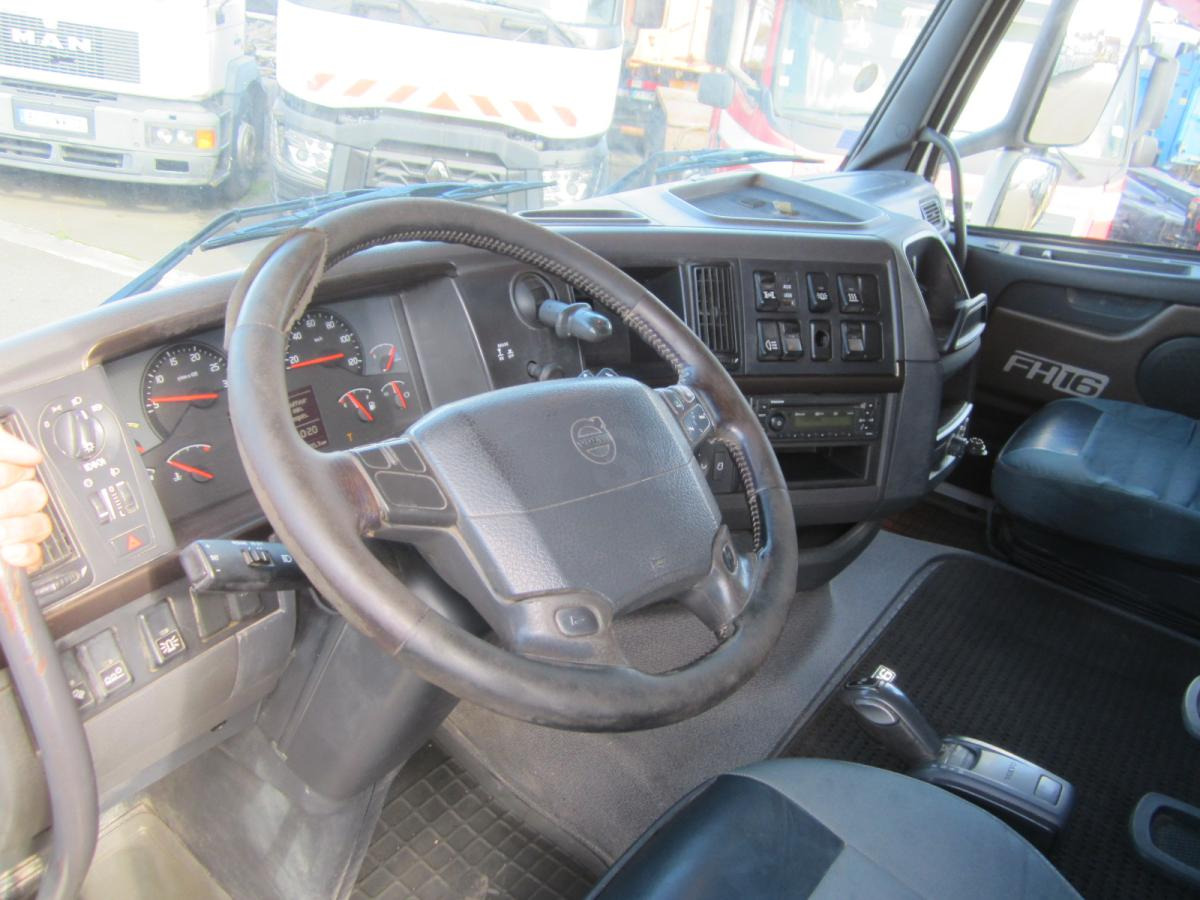 Tegljač Volvo FH16 700: slika Tegljač Volvo FH16 700