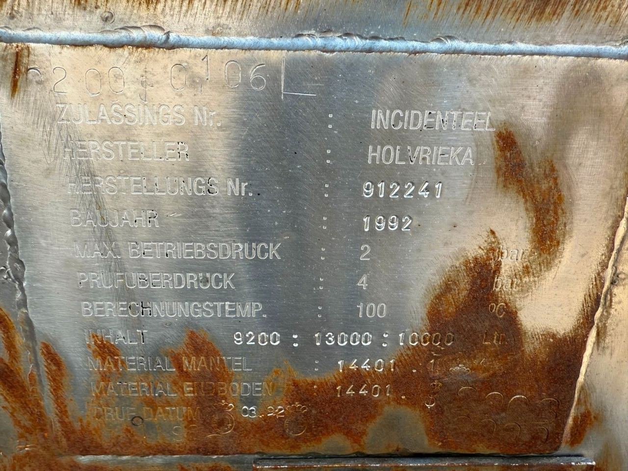 Burg 3 axle 3 compartments 32.200 L ADR - Poluprikolica cisterna: slika Burg 3 axle 3 compartments 32.200 L ADR - Poluprikolica cisterna Burg 3 axle 3 compartments 32.200 L ADR - Poluprikolica cisterna: slika Burg 3 axle 3 compartments 32.200 L ADR - Poluprikolica cisterna