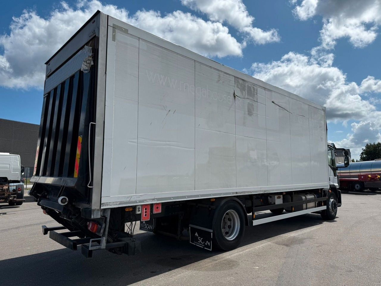 Iveco 180E32 4x2 Schmitz / Thermo King T-1200R Spectru Iveco 180E32 4x2 Schmitz / Thermo King T-1200R Spectru - Kamion hladnjača: slika Iveco 180E32 4x2 Schmitz / Thermo King T-1200R Spectru Iveco 180E32 4x2 Schmitz / Thermo King T-1200R Spectru - Kamion hladnjača Iveco 180E32 4x2 Schmitz / Thermo King T-1200R Spectru Iveco 180E32 4x2 Schmitz / Thermo King T-1200R Spectru - Kamion hladnjača: slika Iveco 180E32 4x2 Schmitz / Thermo King T-1200R Spectru Iveco 180E32 4x2 Schmitz / Thermo King T-1200R Spectru - Kamion hladnjača