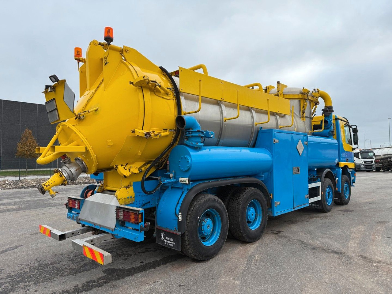 Mercedes-Benz Actros 4140 8x4 KOKS MEGAVAC 8000 ADR Dry Vac - Vakum kamion: slika Mercedes-Benz Actros 4140 8x4 KOKS MEGAVAC 8000 ADR Dry Vac - Vakum kamion Mercedes-Benz Actros 4140 8x4 KOKS MEGAVAC 8000 ADR Dry Vac - Vakum kamion: slika Mercedes-Benz Actros 4140 8x4 KOKS MEGAVAC 8000 ADR Dry Vac - Vakum kamion