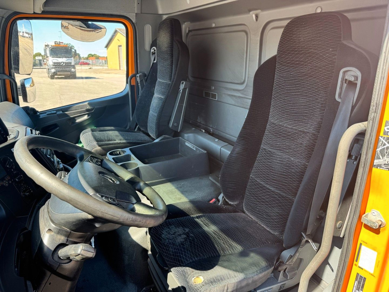 Mercedes-Benz Atego 1223 4x2 Euro 6 Hvidtved Cityflex 204 - Vakum kamion: slika Mercedes-Benz Atego 1223 4x2 Euro 6 Hvidtved Cityflex 204 - Vakum kamion Mercedes-Benz Atego 1223 4x2 Euro 6 Hvidtved Cityflex 204 - Vakum kamion: slika Mercedes-Benz Atego 1223 4x2 Euro 6 Hvidtved Cityflex 204 - Vakum kamion