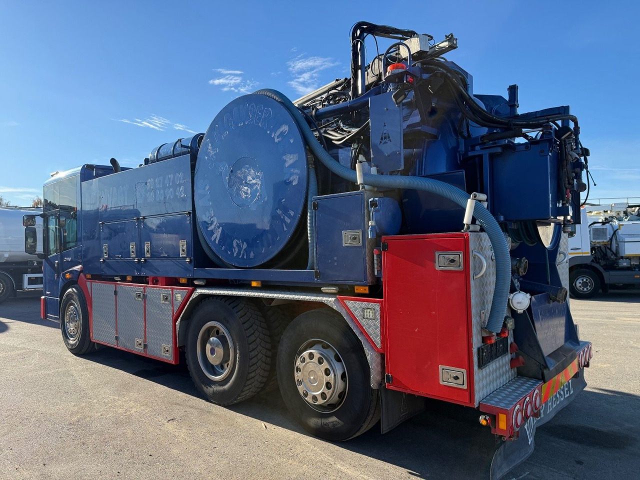 Mercedes-Benz Econic 2633 6x2*4 Hvidtved Larsen SLP309 Euro 5 - Vakum kamion: slika Mercedes-Benz Econic 2633 6x2*4 Hvidtved Larsen SLP309 Euro 5 - Vakum kamion Mercedes-Benz Econic 2633 6x2*4 Hvidtved Larsen SLP309 Euro 5 - Vakum kamion: slika Mercedes-Benz Econic 2633 6x2*4 Hvidtved Larsen SLP309 Euro 5 - Vakum kamion