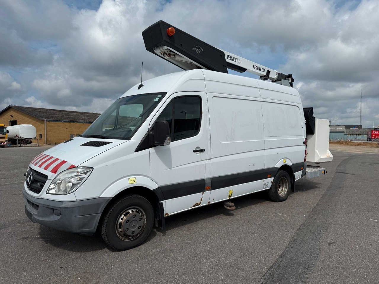 Mercedes-Benz Sprinter 516 516 CDI Versalift ET-36-LF ECO 13.7 - Podizna platforma montirana na kamion: slika Mercedes-Benz Sprinter 516 516 CDI Versalift ET-36-LF ECO 13.7 - Podizna platforma montirana na kamion Mercedes-Benz Sprinter 516 516 CDI Versalift ET-36-LF ECO 13.7 - Podizna platforma montirana na kamion: slika Mercedes-Benz Sprinter 516 516 CDI Versalift ET-36-LF ECO 13.7 - Podizna platforma montirana na kamion
