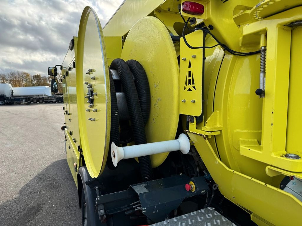Vakum kamion Renault D12 4x2 Euro 6 Hvidtved Larsen Cityflex 204: slika Vakum kamion Renault D12 4x2 Euro 6 Hvidtved Larsen Cityflex 204