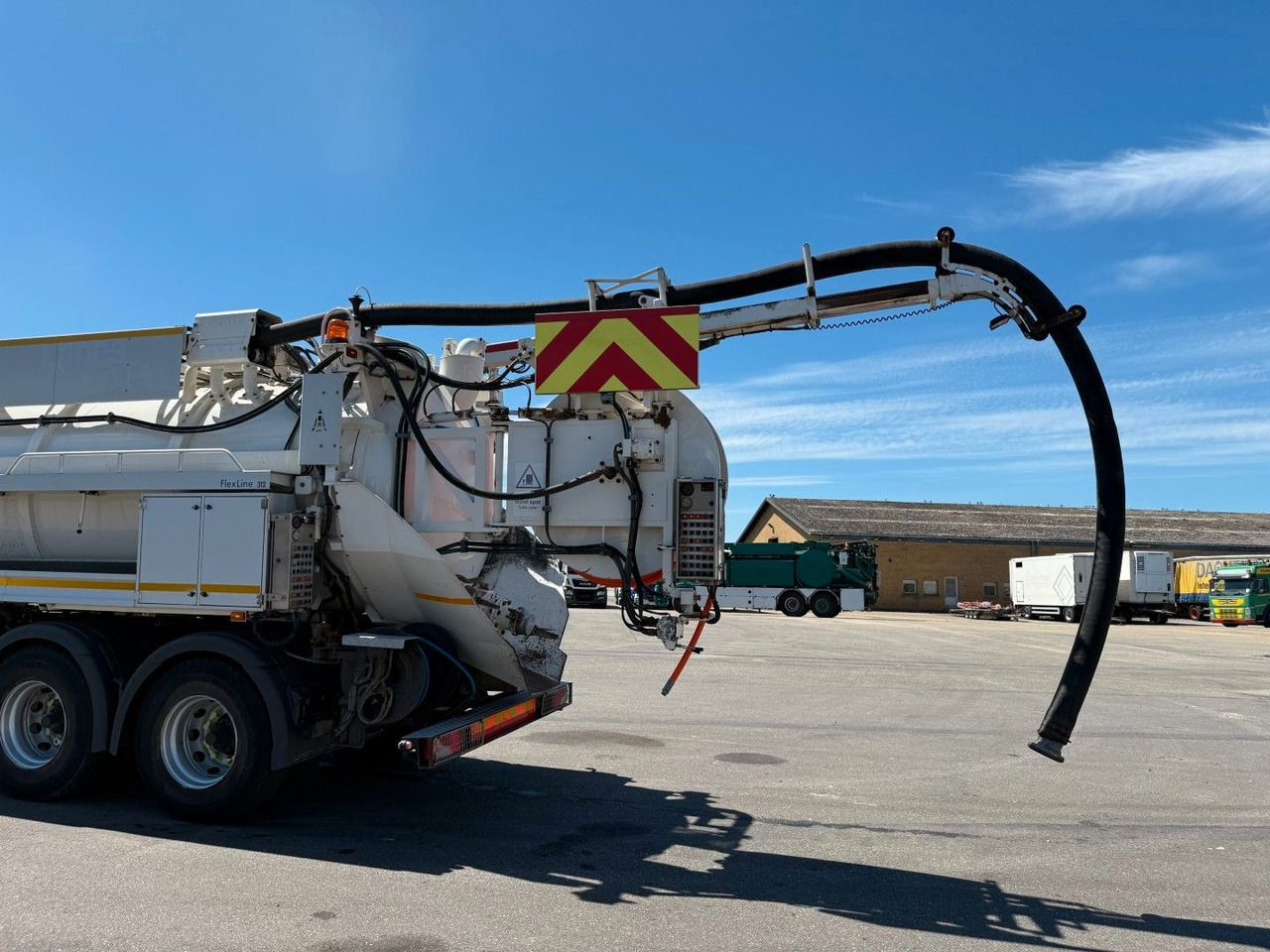 Vakum kamion Scania P360 6x4 RHD Hvidtved Larsen FlexLine 312: slika Vakum kamion Scania P360 6x4 RHD Hvidtved Larsen FlexLine 312