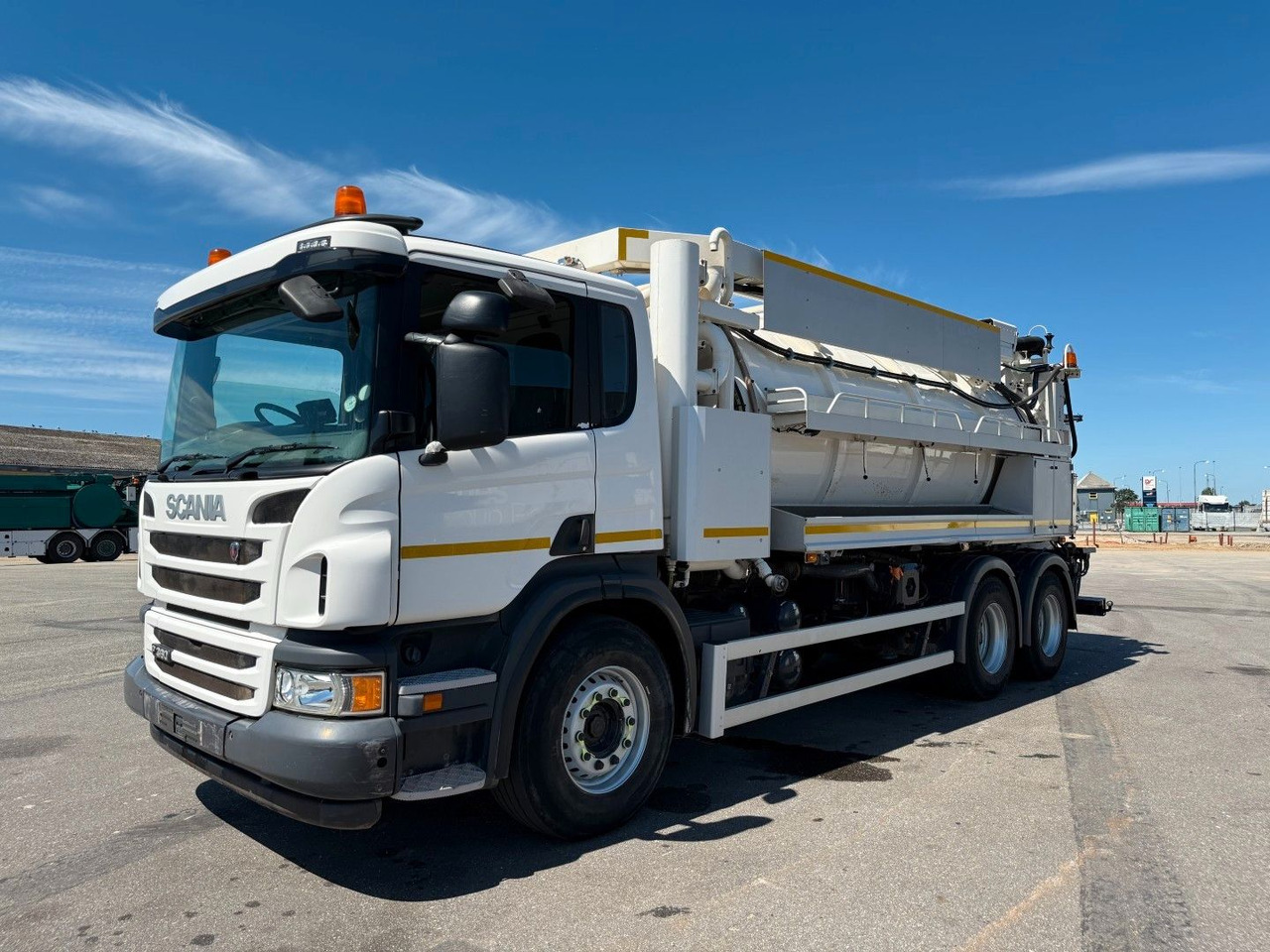 Scania P360 6x4 RHD Hvidtved Larsen FlexLine 312 - Vakum kamion: slika Scania P360 6x4 RHD Hvidtved Larsen FlexLine 312 - Vakum kamion Scania P360 6x4 RHD Hvidtved Larsen FlexLine 312 - Vakum kamion: slika Scania P360 6x4 RHD Hvidtved Larsen FlexLine 312 - Vakum kamion
