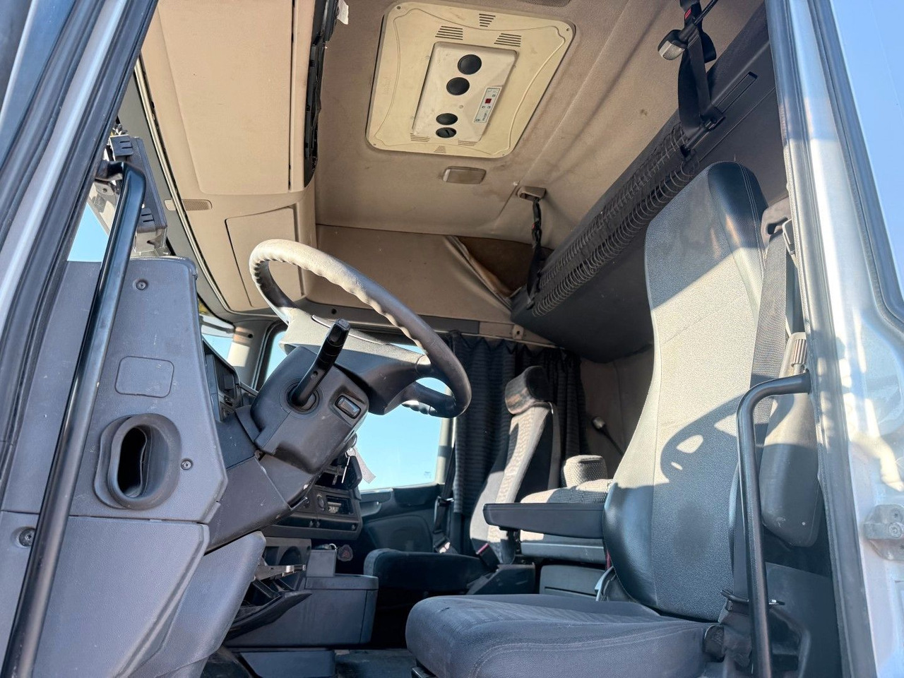 Scania R380 4x2 Autotransport with hydraulic ramp - Autotransporter: slika Scania R380 4x2 Autotransport with hydraulic ramp - Autotransporter Scania R380 4x2 Autotransport with hydraulic ramp - Autotransporter: slika Scania R380 4x2 Autotransport with hydraulic ramp - Autotransporter